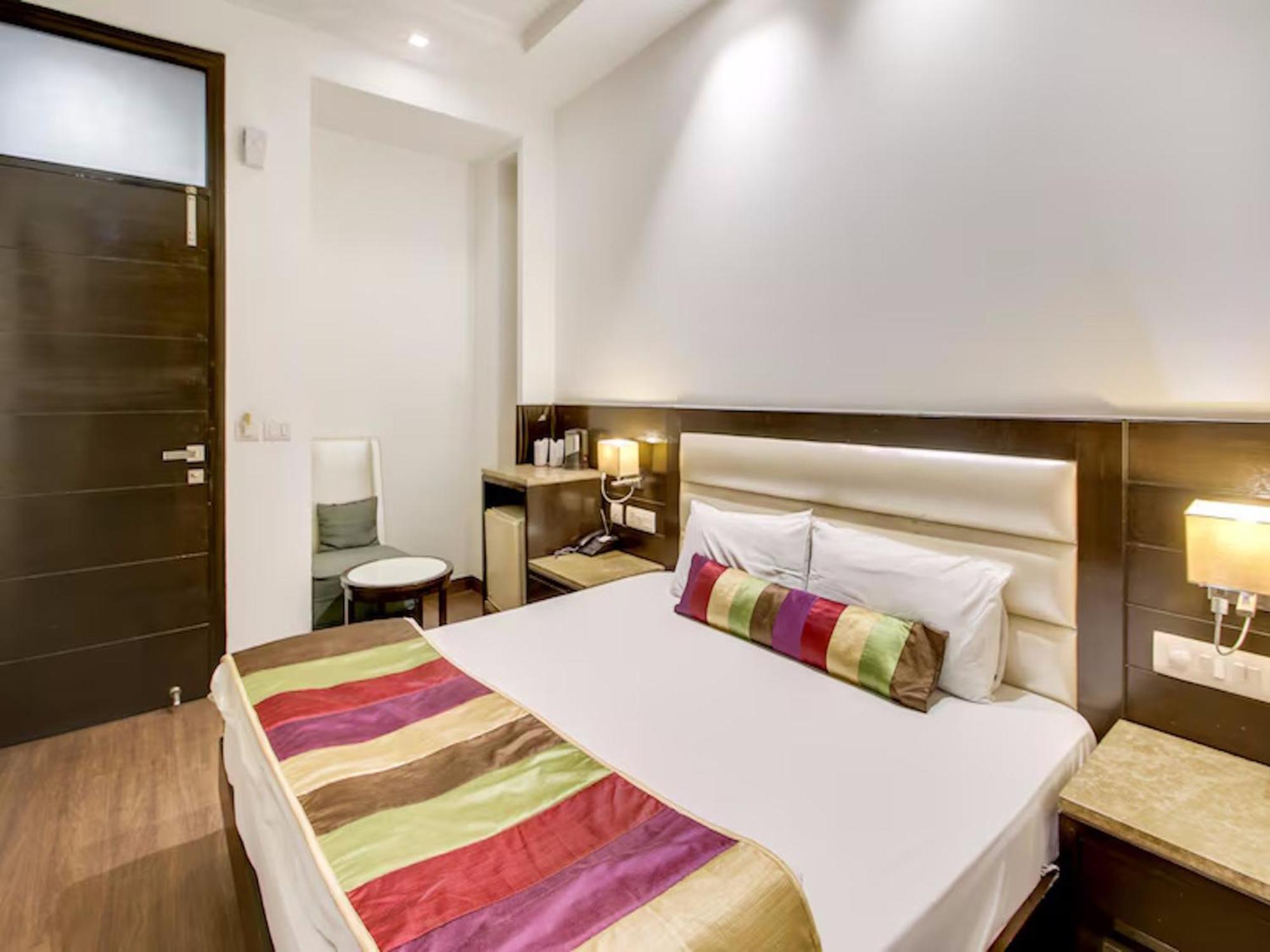 Chanchal Continental - 02 Mins From Railway Station Hotel New Delhi