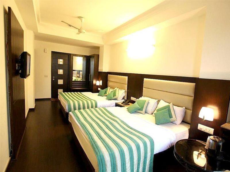 Hotel Chanchal Continental - Centre 3*