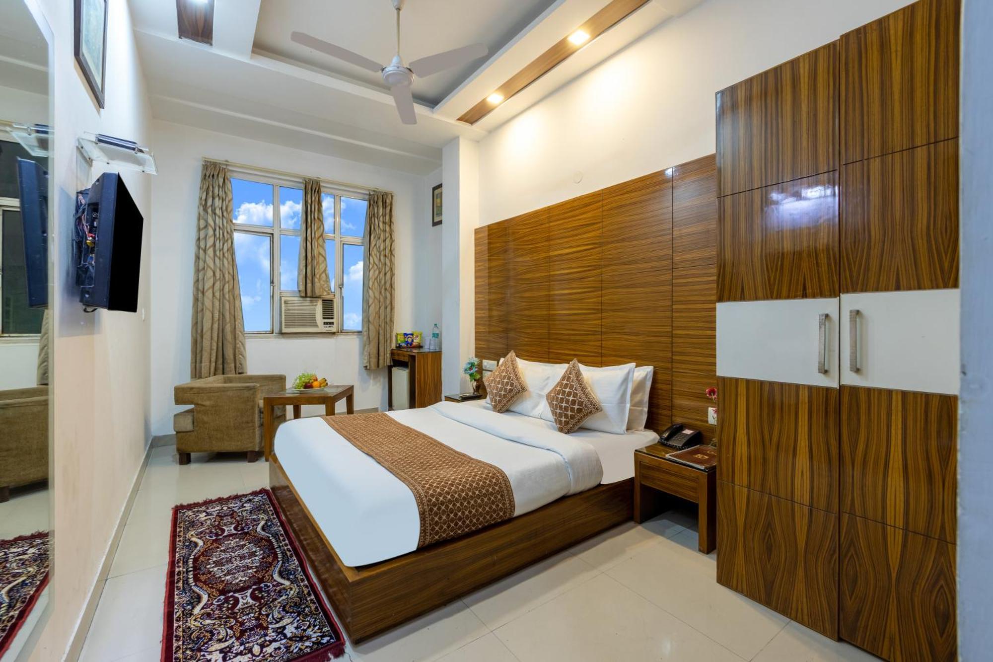 Chanchal Continental - Centre Hotel New Delhi